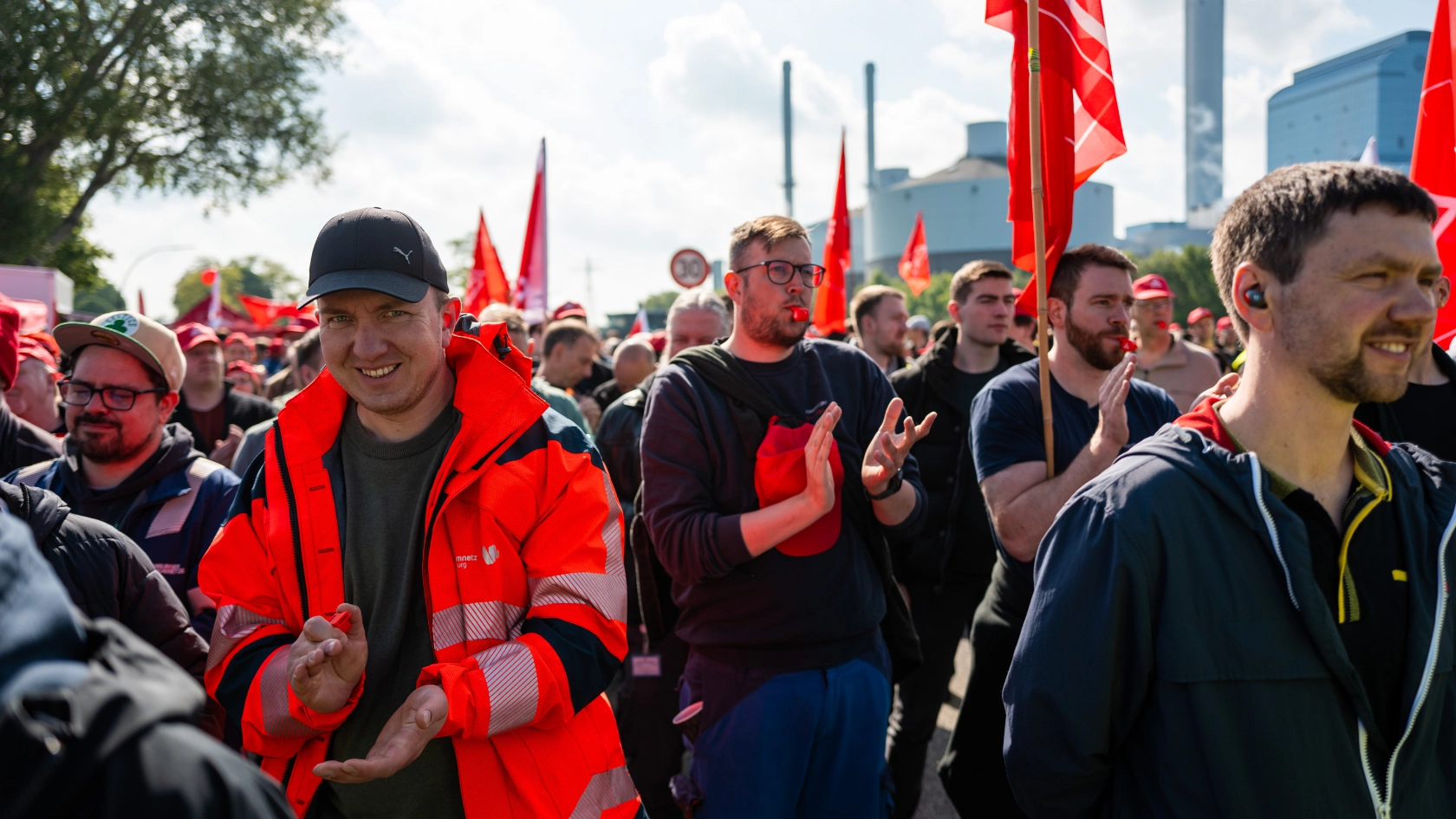 Warnstreikaktion Tarifgemeinschaft Energie und Mobilität