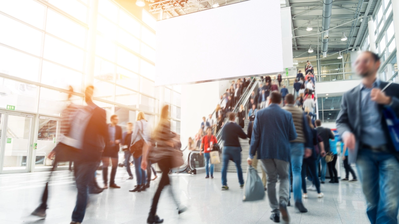 Trubel auf einer Messe