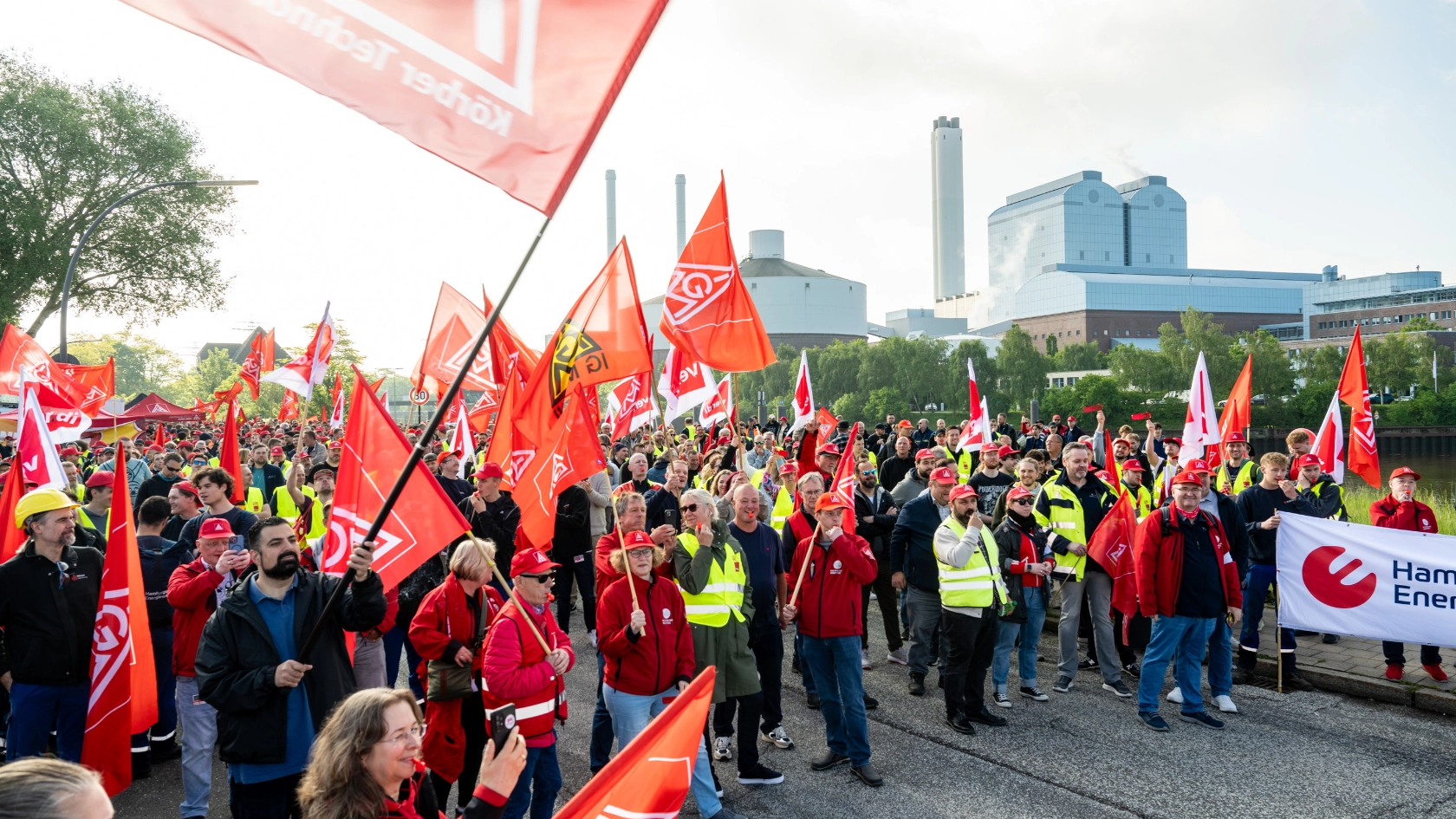 Warnstreikaktion Tarifgemeinschaft Energie und Mobilität