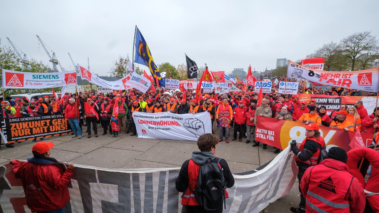 Küstenaktionstag Tarifrunde Metall und Elektro 2022 Hamburg