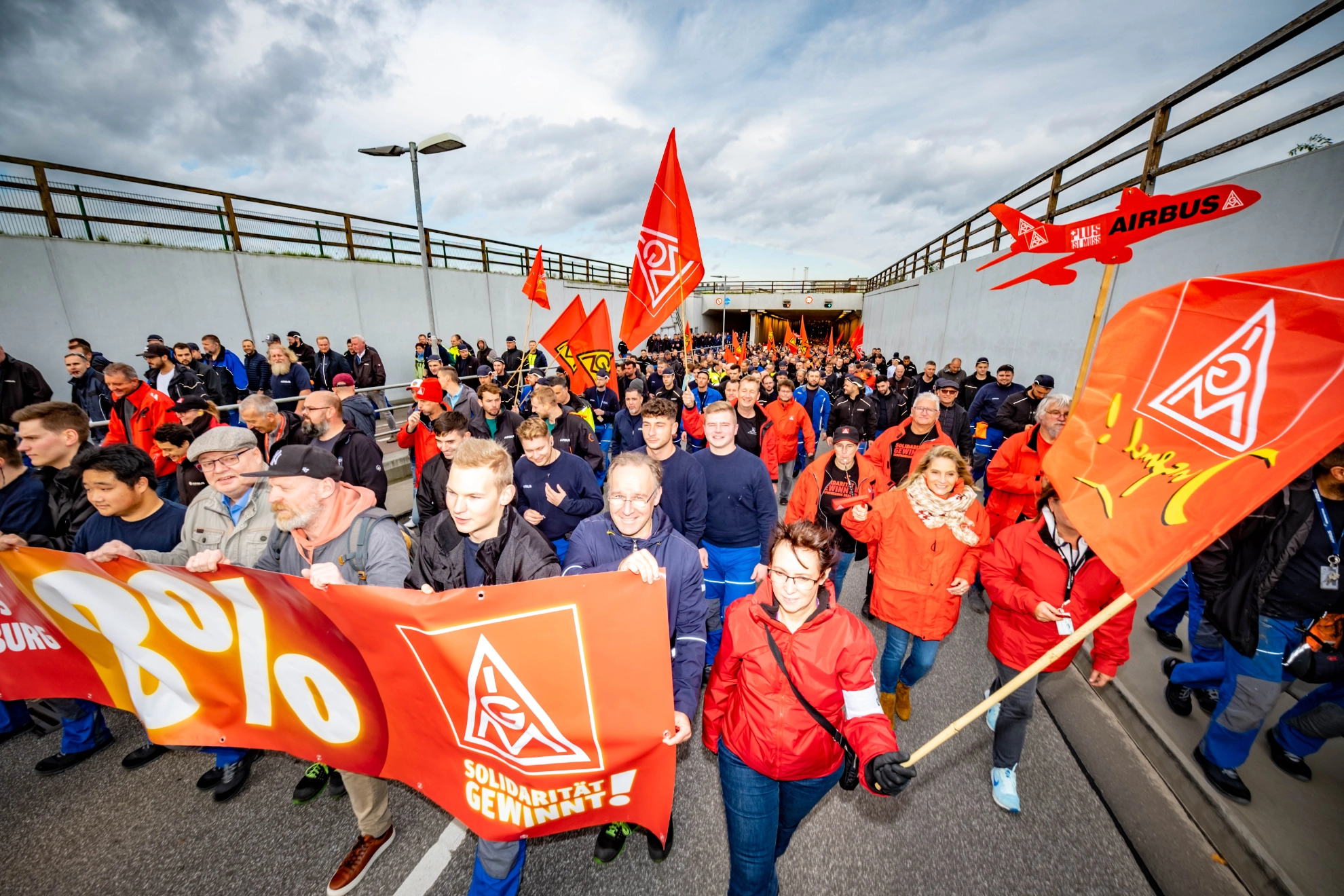 Warnstreikaktion bei Airbus Hamburg
