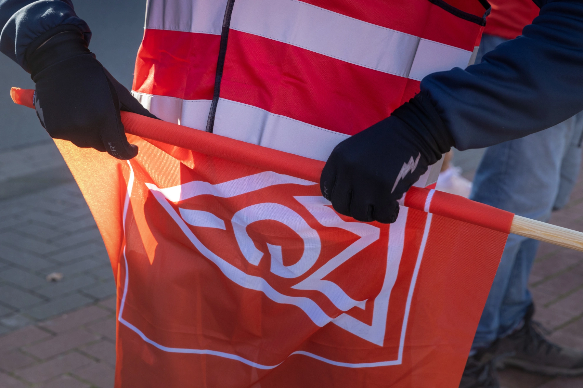 Warnstreik am 15. Oktober 2021 der IG Metall Oldenburg/Wilhelmshaven bei Berry Bramlage GmbH am Unternehmenssitz in Lohne.