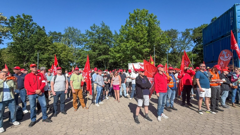 Warnstreikaktion zur 2. Verhandlung
